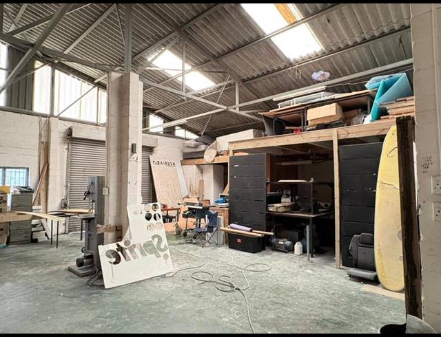INDUSTRIAL FOR SALE IN KOMMETJIE